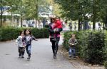 Amsterdam 17 september 2011
Connie Breukhoven met al haar 4 kleinkinderen in het vondelpark.
Peter Smulders bv