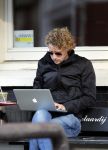 Amsterdam 15 september 2011
Ewout Genemans met Apple lap top op terras.
Peter Smulders bv