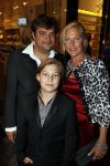 Amsterdam 7 september 2011
Premiere de President in Tuschinski. Frank lammers met vrouw en zoon
Peter Smulders bv