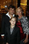 Amsterdam 7 september 2011
Premiere de President in Tuschinski. Frank lammers met vrouw en zoon
Peter Smulders bv
