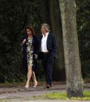 Amsterdam 12 september 2011
Hans Breukhoven hand in hand met Marian Mudder onderweg naar restaurant.
Peter Smulders bv