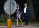Amsterdam 12 september 2011
Hans Breukhoven hand in hand met Marian Mudder onderweg naar restaurant.
Peter Smulders bv