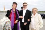 Valkenburg 31 augustus 2011
Premiere Soldaat van Oranje op vliegbasis Valkenburg. Jetty Pearl met dochter
Peter Smulders bv