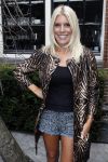 Amsterdam 25 augustus 2011
Jackie's best dressed feestje bij het college hotel. Nikkie Plessen presenteert het en Lieke v Lexmond word winnares. Judith osborn
Peter Smulders bv