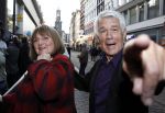 Amsterdam 5 september 2011
Premiere double trouble in tuschinski. Kees v kooten met vrouw
Peter Smulders bv