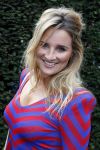 Amsterdam 25 augustus 2011
Jackie's best dressed feestje bij het college hotel. Nikkie Plessen presenteert het en Lieke v Lexmond word winnares. Lieke met zus Jetteke
Peter Smulders bv
