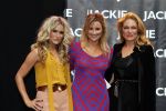 Amsterdam 25 augustus 2011
Jackie's best dressed feestje bij het college hotel. Nikkie Plessen presenteert het en Lieke v Lexmond word winnares. Lieke met zus Jetteke
Peter Smulders bv