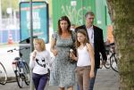 Amsterdam 10 september 2011
Marjolein Keuning haalt ijsje met haar dochters.
Peter Smulders bv