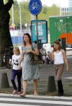 Amsterdam 10 september 2011
Marjolein Keuning haalt ijsje met haar dochters.
Peter Smulders bv