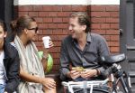 Amsterdam 5 augustus 2011
Michiel Mol met een kennis op terras.
Peter Smulders bv