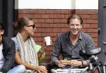 Amsterdam 5 augustus 2011
Michiel Mol met een kennis op terras.
Peter Smulders bv