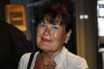 Amsterdam Schiphol 23 augustus 2011
De vermeende derde geheime dochter van Prins Bernhard Mildred met partner op schiphol. Ze wordt opgehaald door Marc v d Linden .
Peter Smulders bv