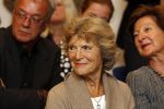 Den Haag 12 september 2011
Presentatie boek Annemarie Gualtherie van Weezel in nieuwspoort. Prins Carlos en Prinses irene zijn aanwezig als mede haat ouders. Neelie Kroes ontvangt het eerste boek in nieuwspoort.
Peter Smulders bv
