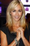 Hilversum 24 augustus 2011
Najaarspresentatie RTL in studio 24 op het mediapark. Wendy v Dijk met nieuwe armaband waar foto's van kinderen in zitten
Peter Smulders bv