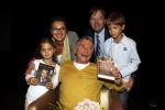 Amsterdam 12 september 2011
Boek presentatie Willem Nijholt in het nieuwe de la mar theater. Willem Nijholt met kleinkinderen en familie
Peter Smulders bv