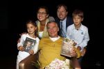 Amsterdam 12 september 2011
Boek presentatie Willem Nijholt in het nieuwe de la mar theater. Willem Nijholt met kleinkinderen en familie
Peter Smulders bv