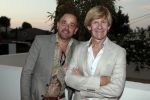 St Tropez 3 augustus 2012
Jan des Bouvrie viert zijn 70e verjaardag thuis bij hem in St Tropez. Addy v d Krommenacker met vriend
Peter Smulders bv