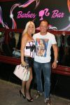 Den Haag, 14 September 2012
Opening Bar van Barbie
Barbie (Samantha en Michael) voor en achter hun nieuwe bar
Foto Peter Smulders BV
