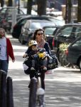 Amsterdam 1 september 2012
Birgit Schuurman met zoon Chico op de fiets.
Peter Smulders bv