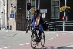 Amsterdam 1 september 2012
Birgit Schuurman met zoon Chico op de fiets.
Peter Smulders bv