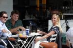 Amsterdam 30 augustus 2012
Beau v Erven Dorens en Bridget Maasland samen op terras.
Peter Smulders bv