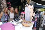 Naarden 9 september 2012
Beau monde fair bij het arsenaal met oa Ellemieke Vermolen met nichtje en vriendin met een stand voor hun webwinkel.
Peter Smulders bv