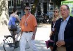 Amsterdam 9 september 2012
Maxima doet mee met de Amsterdam City swim door de grachten van Amsterdam. Prins Willem Alexander en hun dochters prinses Amalia Alexia en Ariane wachten haar an de finisch op de keizersgracht op. Emily Bremers met haar man Roderick v d Wijk moedigen prinses maxima aan
Peter Smulders bv
