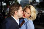 Amsterdam 29 augustus 2012
Premiere Yab Yum in carre. Ferry Somogyi met vriendin
Peter Smulders bv