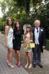 Valkenburg 31 augustus 2012
Suze Mens en Emiel de Sevren Jacquet trouwen in de kerk  chateau st Gerlach.
Aanwezig zijn zus Marloes met Michiel Mol en vader Harry en moeder Suze. Ook Mona en haar dochters Nour en Sarah zijn aanwezig.
Peter Smulders bv