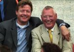 Eindhoven, 5 Maart 1998 Jan Louwers met zijn vriend Soren Lerby op de PSV tribune