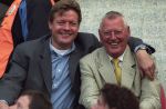 Eindhoven, 5 Maart 1998 Jan Louwers met zijn vriend Soren Lerby op de PSV tribune