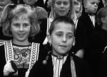 Volendam, 28 Mei 1997
Jantje Smit (Jan Smit) als zangertje bij het Volendammer Jongenskoor (waarin hij 4 jaar zong) onder leiding van Evert Beumer.
Foto Peter Smulders BV