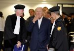 Breukelen 10 september 2012
Joop van de Ende krijgt ere doctoraat op universiteit Neyerode. Aanwezig zijn zijn vrouw Janine en kinderen Iris en Vincent
Peter Smulders bv