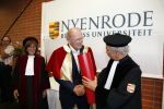 Breukelen 10 september 2012
Joop van de Ende krijgt ere doctoraat op universiteit Neyerode. Aanwezig zijn zijn vrouw Janine en kinderen Iris en Vincent
Peter Smulders bv