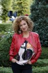 Amsterdam 13 september 2012
Dinand Woesthoff overhandigt het eerste exemplaar van boek woezel en Pip aan Katja Schuurman bij Rest Lion Noir.
Peter Smulders bv