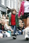 Amsterdam 2 september 2012
Grazi PC Catwalk op de pc hooftstraat. Zoon Lange Frans Willem en dochter Sylvana Simons Levi
Peter Smulders bv