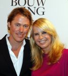Amsterdam 3 september 2012
Premiere de verbouwing in het nieuwe de la mar theater. Linda de Mol en Jeroen Rietbergen
Peter Smulders bv