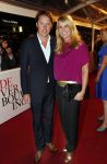 Amsterdam 3 september 2012
Premiere de verbouwing in het nieuwe de la mar theater. Linda de Mol en Jeroen Rietbergen
Peter Smulders bv