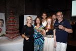 Amsterdam 11 september 2012
Presentatie aspect of love met oa lone v Roosendaal Ernst daniel Smid Rene v Kooten en Maaike Widdershoven.
Peter Smulders bv