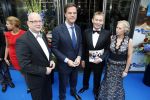 Amsterdam23 september 2012
Premiere de Jantjes in het nieuwe de la mar. Mark Rutte met Hans Cornelisse en Ruud de Graaf met zijn vrouw
Peter Smulders bv