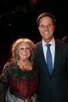 Amsterdam 23 september 2012
Premiere de Jantjes in het nieuwe de la mar met oa Willeke Alberti. Mark Rutte Ali B en Willeke
Peter Smulders bv