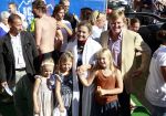 Amsterdam 9 september 2012
Maxima doet mee met de Amsterdam City swim door de grachten van Amsterdam. Prins Willem Alexander en hun dochters prinses Amalia Alexia en Ariane wachten haar an de finisch op de keizersgracht op.
Peter Smulders bv