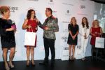 Amsterdam 11 september 2012
Uitreiking elegance awards in hotel the grand. Monic Hendrickx
Peter Smulders bv