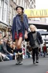 Amsterdam 2 september 2012
Grazi PC Catwalk op de pc hooftstraat. dochter Daniel Boissevain en dochter Olivia van Robert Schoemacher
Peter Smulders bv