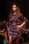 Amsterdam 10 september 2012
Modeshow Jos v Raak met oa Froukje de Both Quinty Trustfull Kim Feenstra Gigi Ravelli en Lieke v Lexmond die mee lopen in de show.
Peter Smulders bv