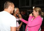 Den Haag, 14 September 2012
Opening Bar van Barbie
Sandra Ewalds in gesprek met Barbie
Foto Peter Smulders BV