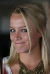 Amsterdam 3 september 2012
Presentatie deelnmemers expeditie Robinson bij strand west . Tess Milne
Peter Smulders bv