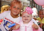 Scheveningen Den Haag 23 augustus 2013
Angelina de dochter van Michael v d Plas en Samantha de Jongh ( Barbie) viert haar eerste verjaardag in Barbys cafe.
Peter Smulders bv