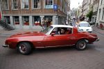 Amsterdam 6 september 2013
Ben Saunders met een vriend in zijn chevrolet Camaro uit 1977 op de grachten van Amsterdam
