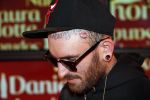 Amsterdam 14 augustus 2013
Ruud Feltkamp opent the concept store van Coca cola op de kalverstraat. Ben Saunders is ook aanwezig. Bwn met tatoo van mondje lippen dochter
Peter Smulders bv